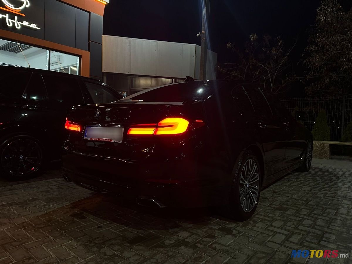 2019' BMW 5 Series photo #4