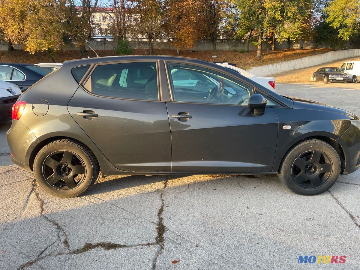 2009' SEAT Ibiza photo #2