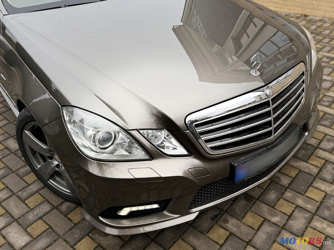 2010' Mercedes-Benz E-Class photo #1