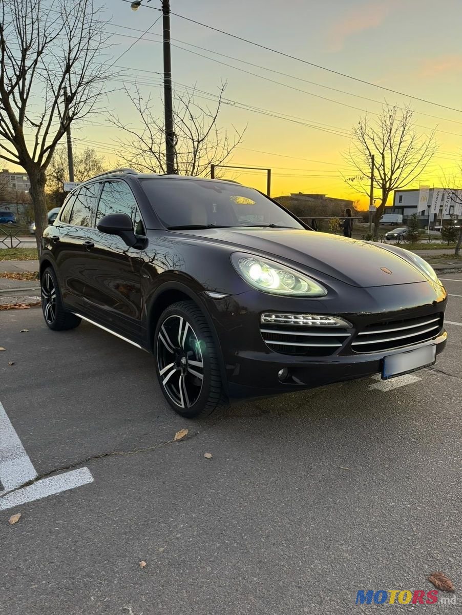 2014' Porsche Cayenne photo #2