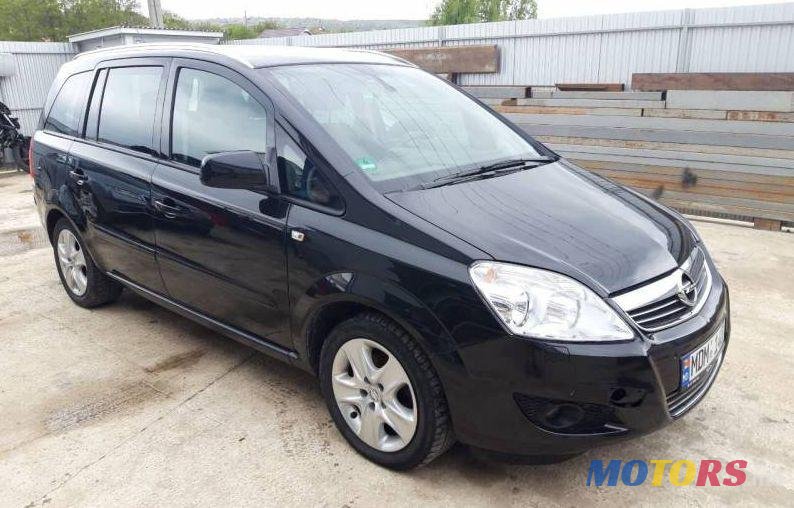 2013' Opel Zafira photo #1