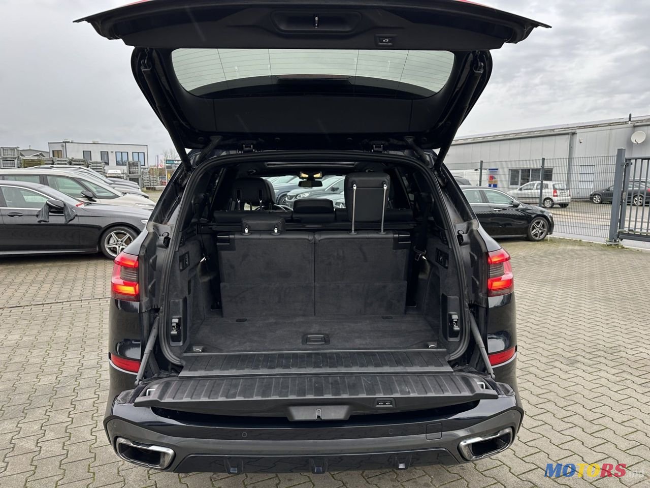 2020' BMW X5 M photo #3