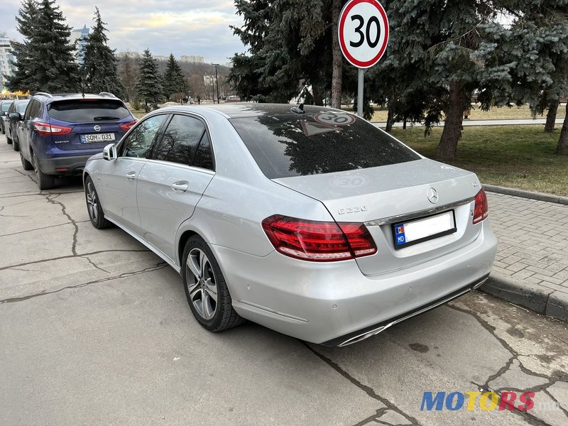 2014' Mercedes-Benz E Класс photo #4