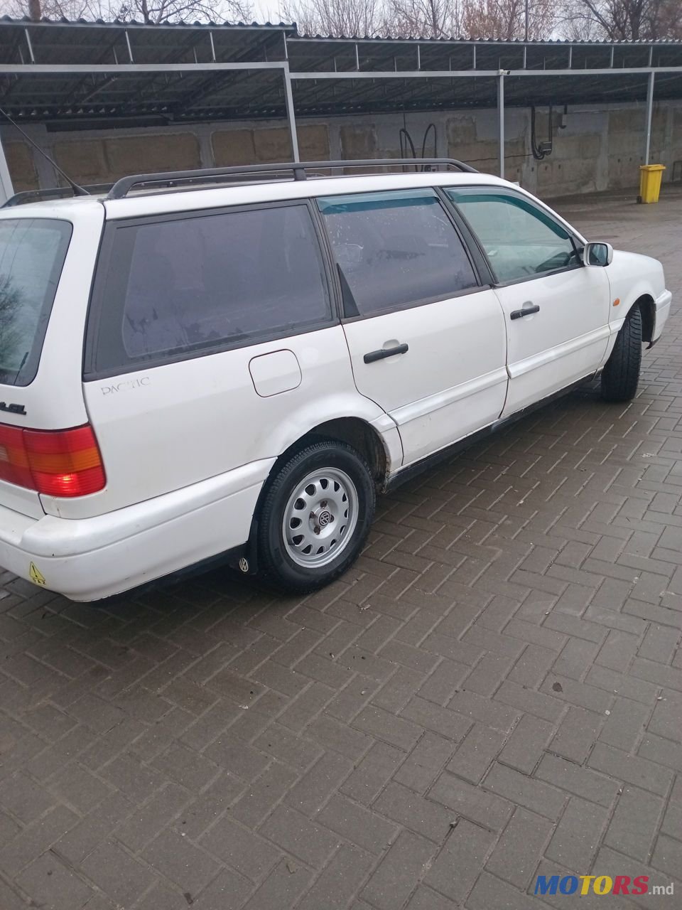 1994' Volkswagen Passat photo #4