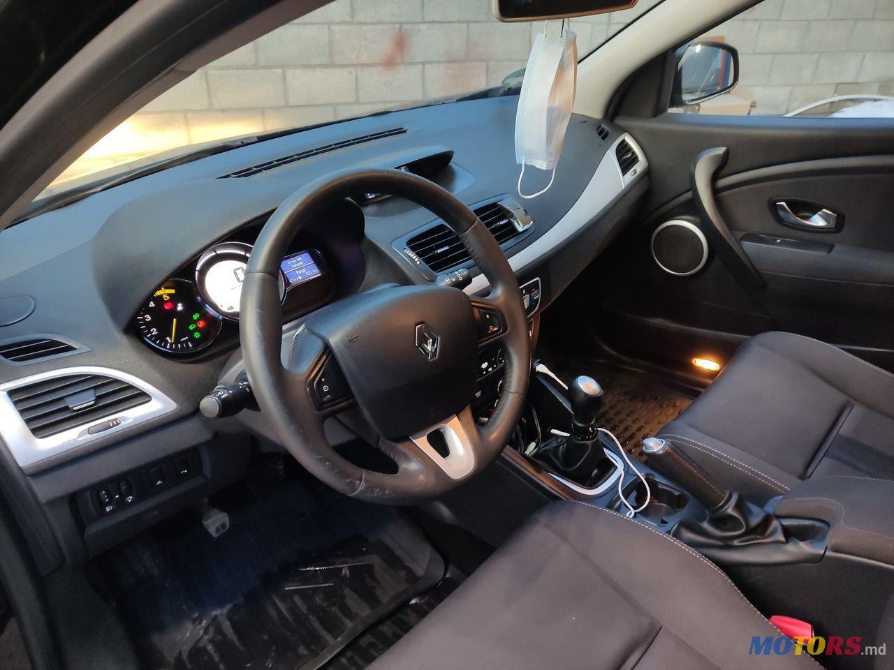 2011' Renault Megane photo #6