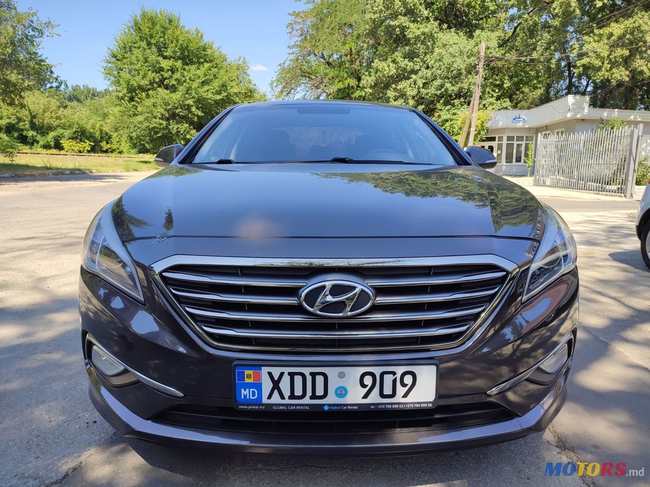 2015' Hyundai Sonata photo #2