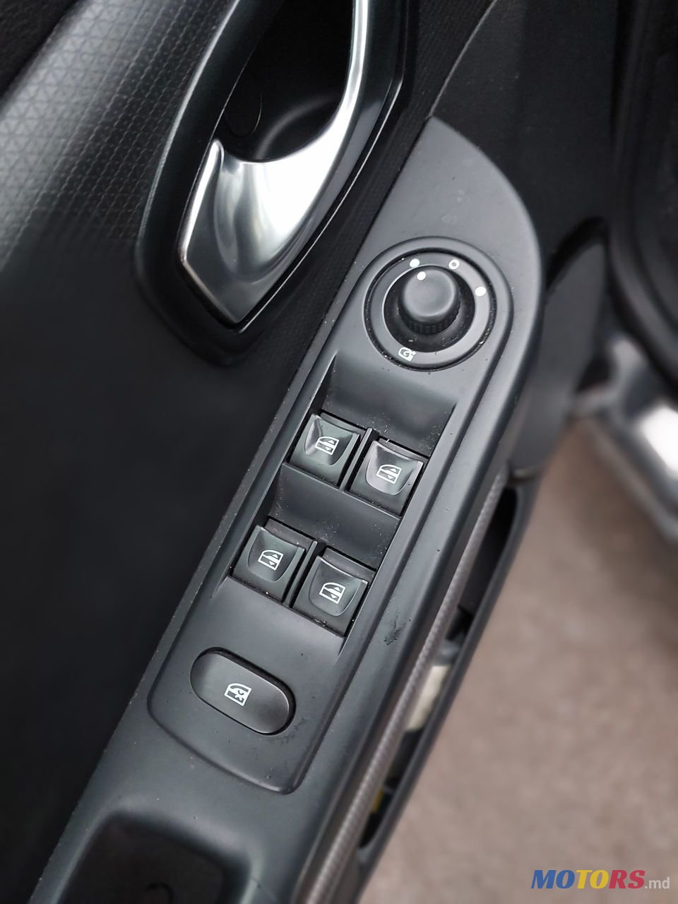 2016' Renault Clio photo #5