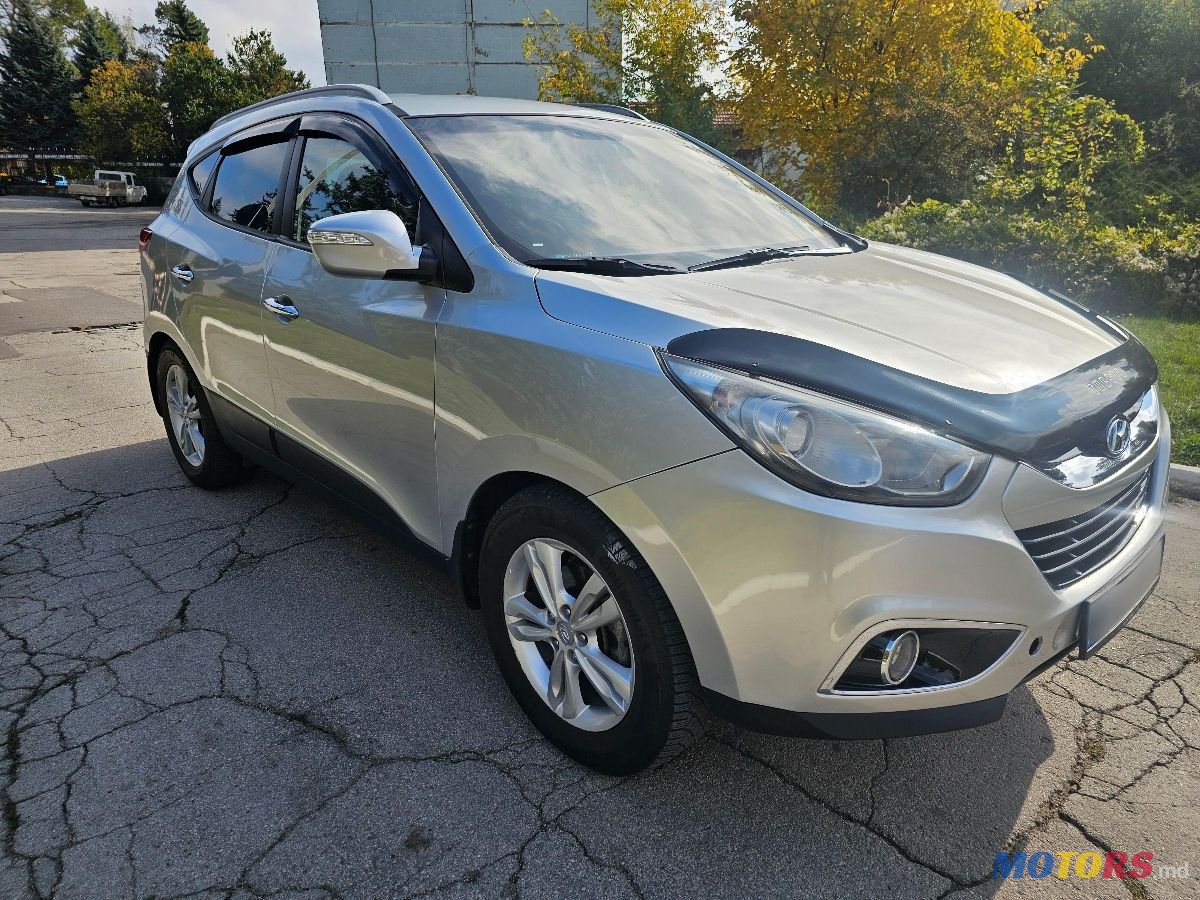 2011' Hyundai Tucson photo #2