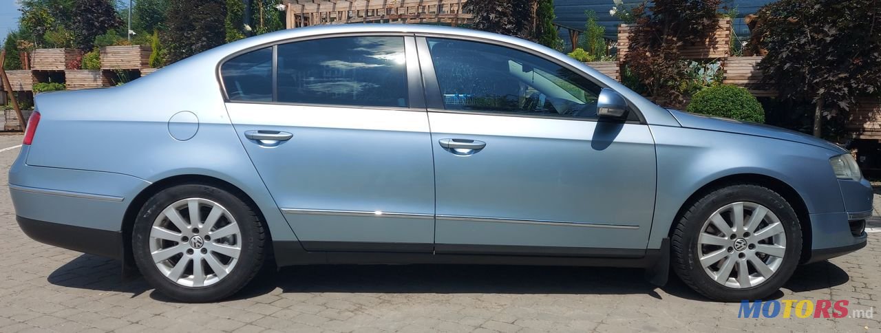 2006' Volkswagen Passat photo #1