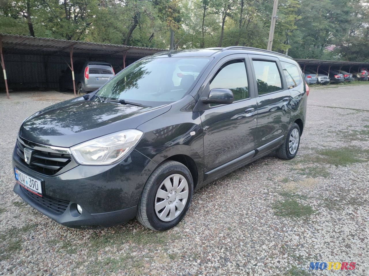 2014' Dacia Lodgy photo #1