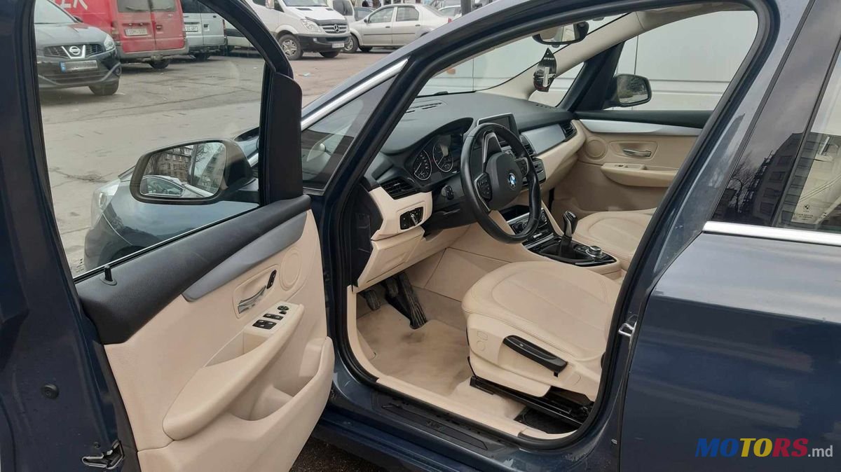 2015' BMW 2 Series Gran Tourer photo #4