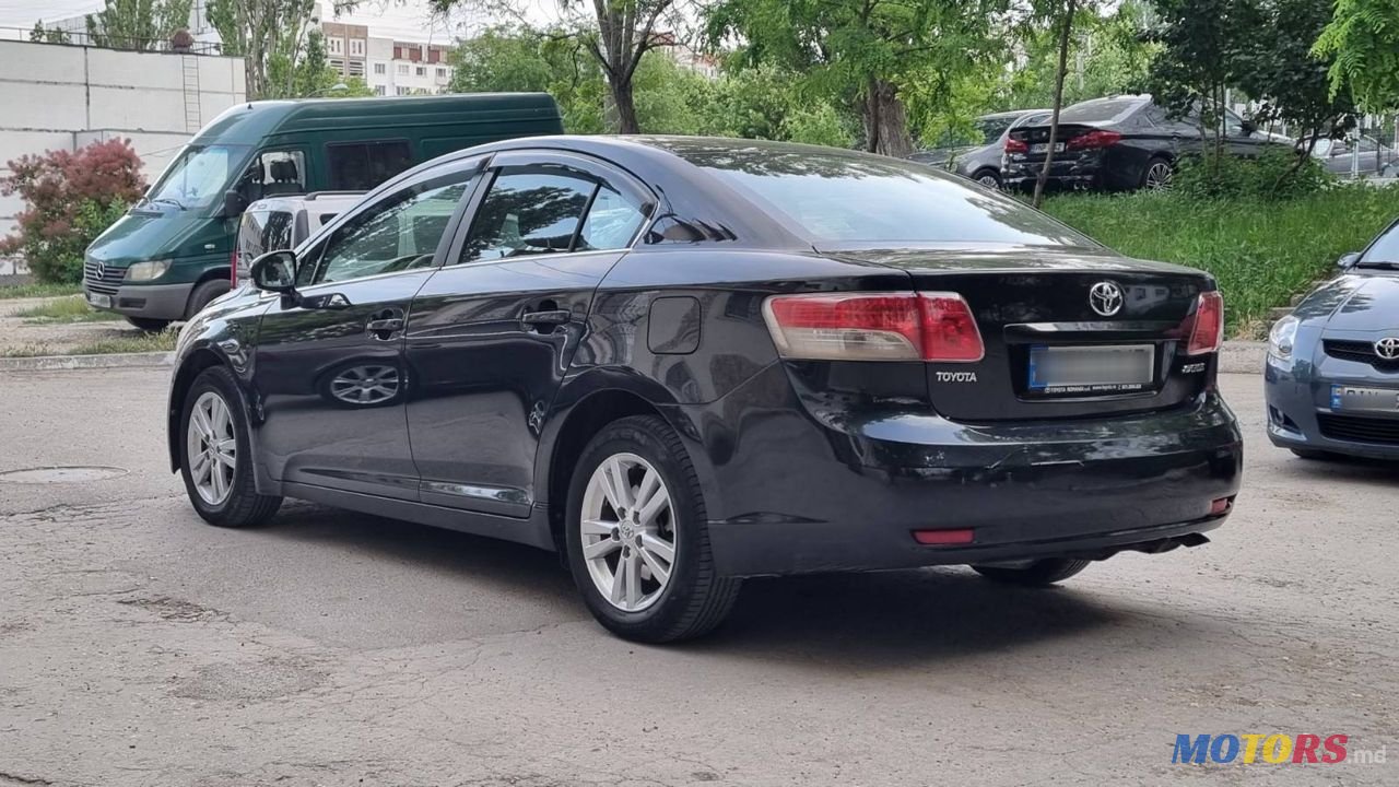 2012' Toyota Avensis photo #4