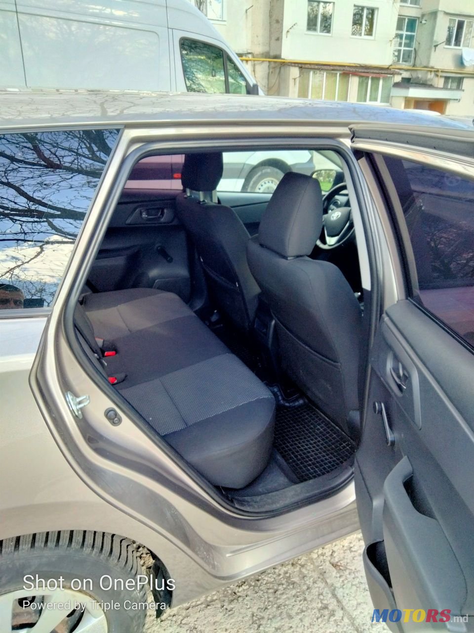 2014' Toyota Auris photo #4