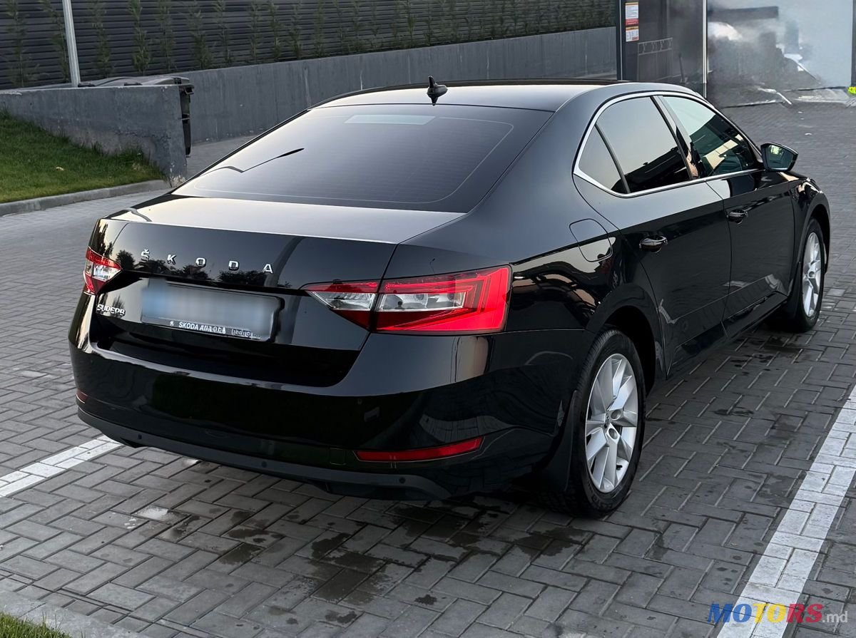 2021' Skoda Superb photo #5
