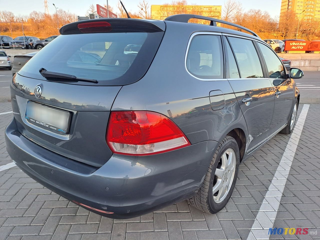 2008' Volkswagen Golf photo #6