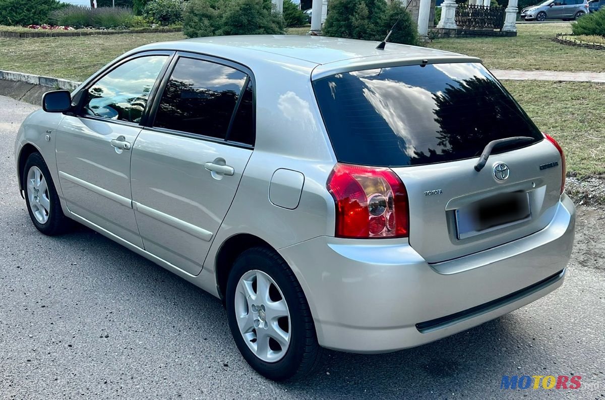 2005' Toyota Corolla photo #3