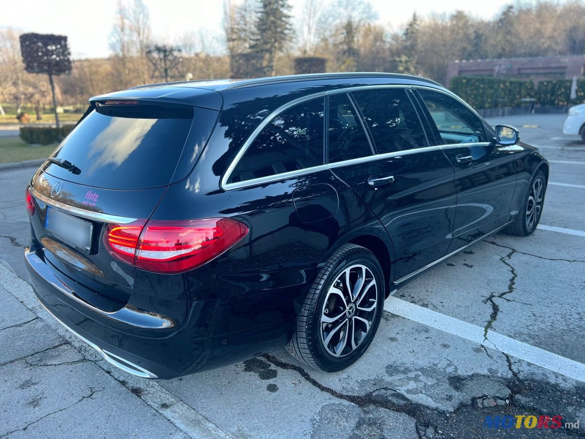 2016' Mercedes-Benz C-Class photo #4