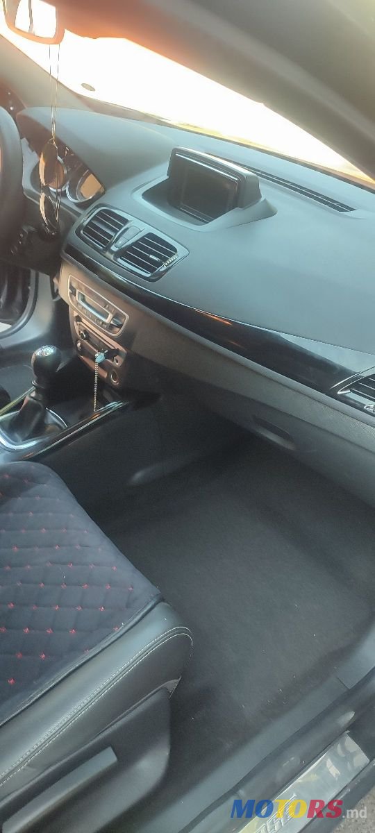 2013' Renault Megane photo #4