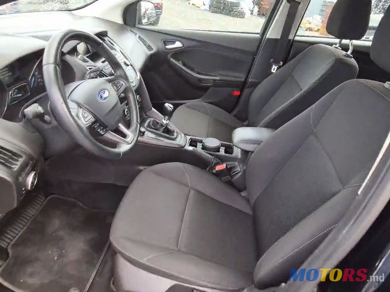 2016' Ford Focus photo #5