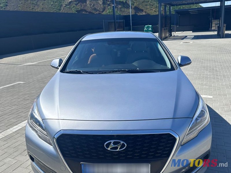 2016' Hyundai Sonata photo #3