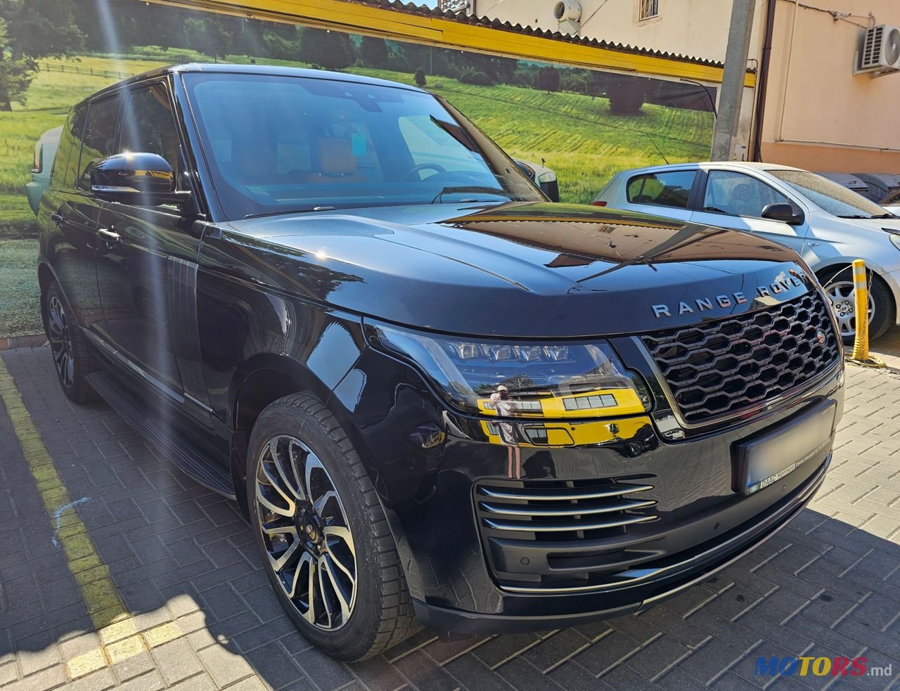 2018' Land Rover Range Rover photo #2