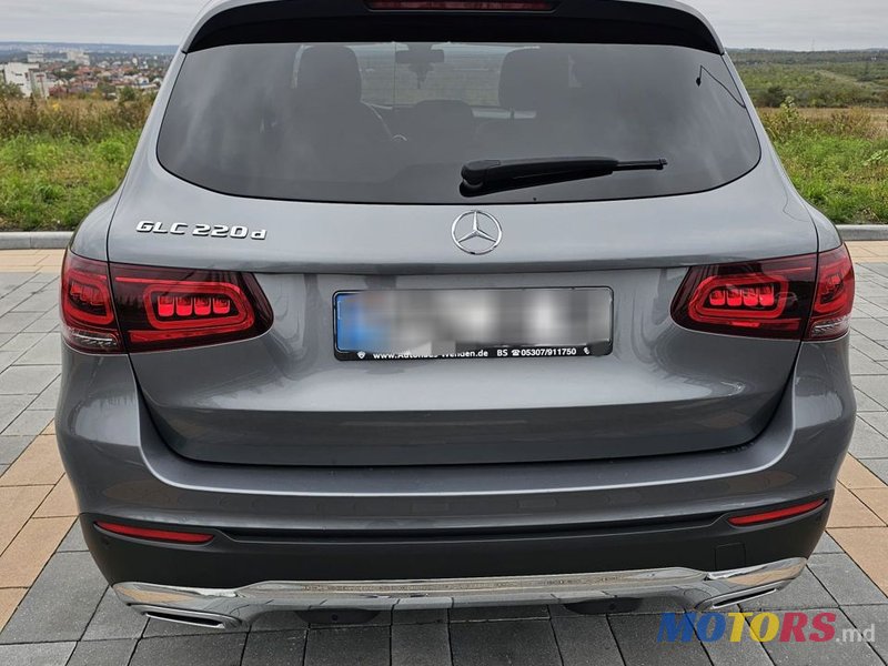 2020' Mercedes-Benz GLC photo #3