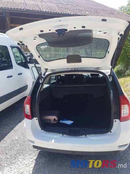 2017' Dacia Logan photo #6