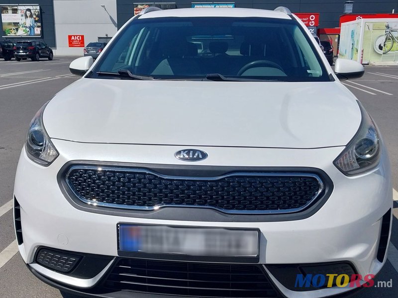 2017' Kia Niro photo #5