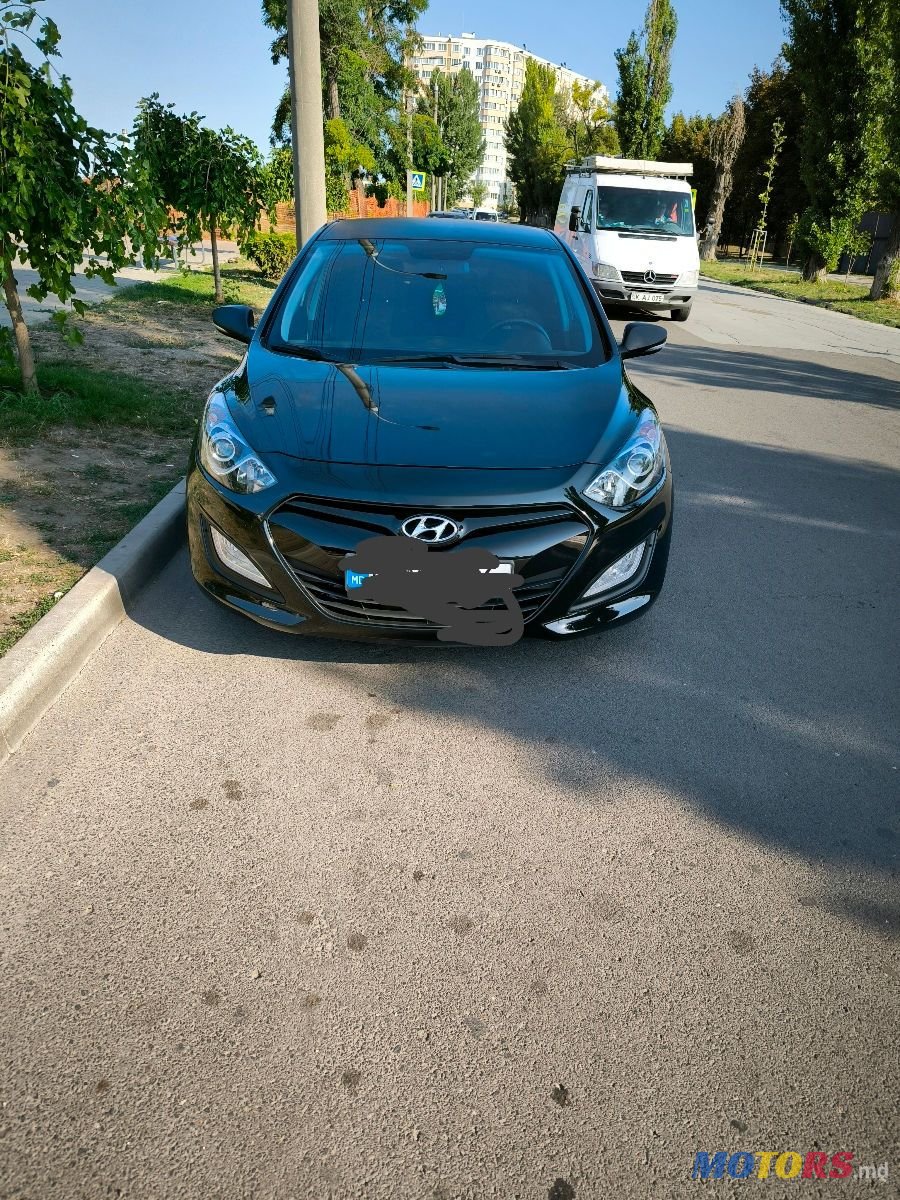 2013' Hyundai i30 photo #1