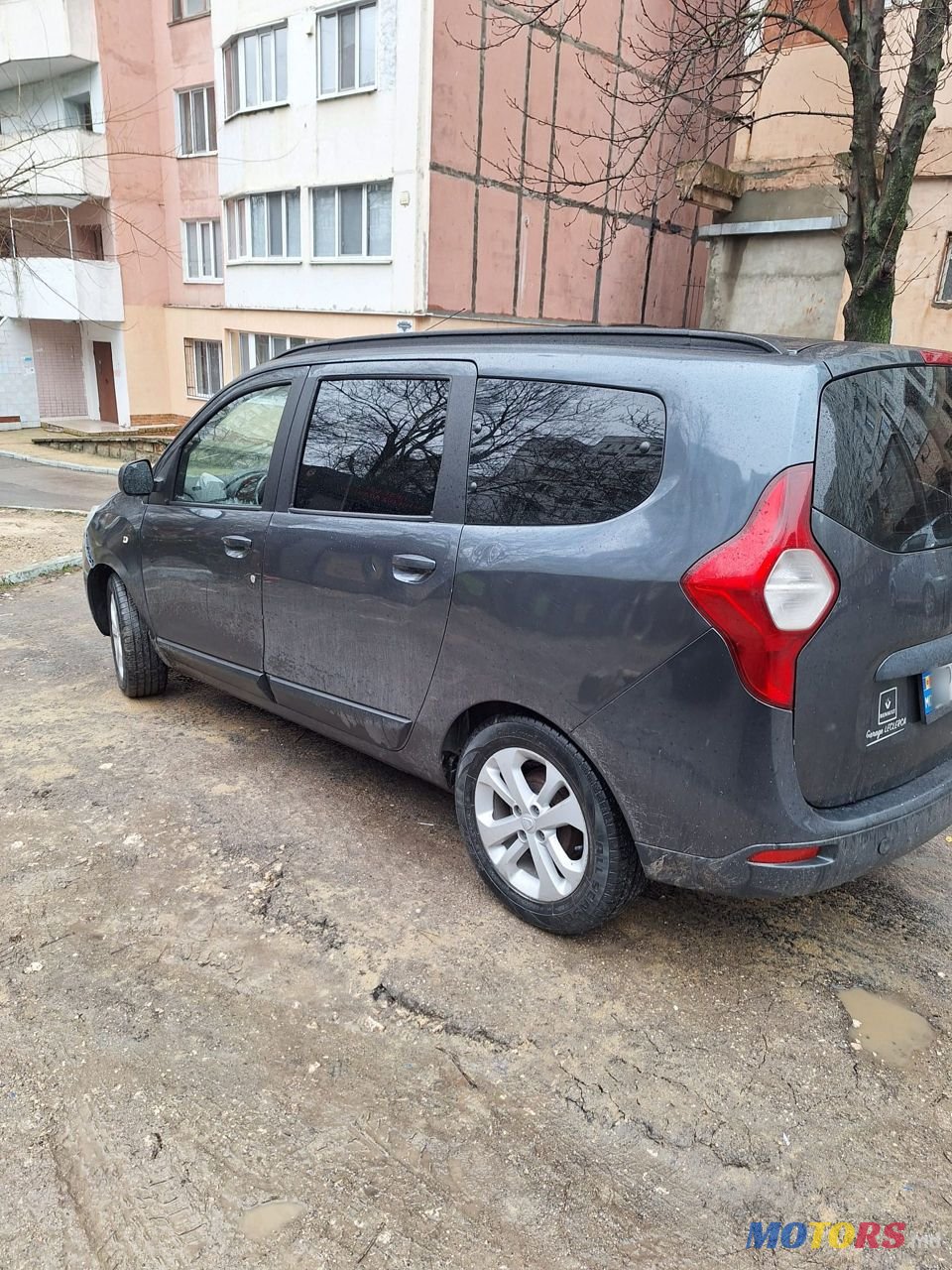 2012' Dacia Lodgy photo #4