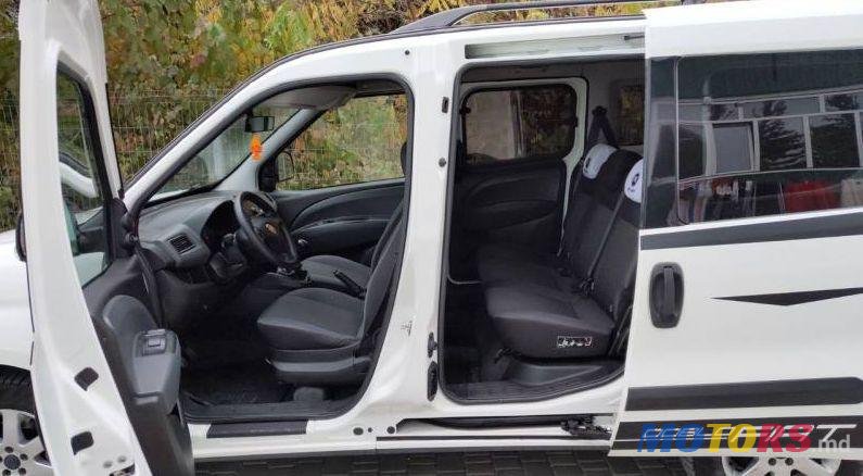 2013' Fiat Doblo photo #4
