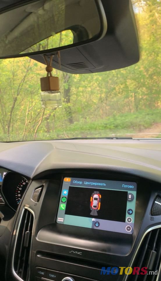 2017' Ford Focus photo #5