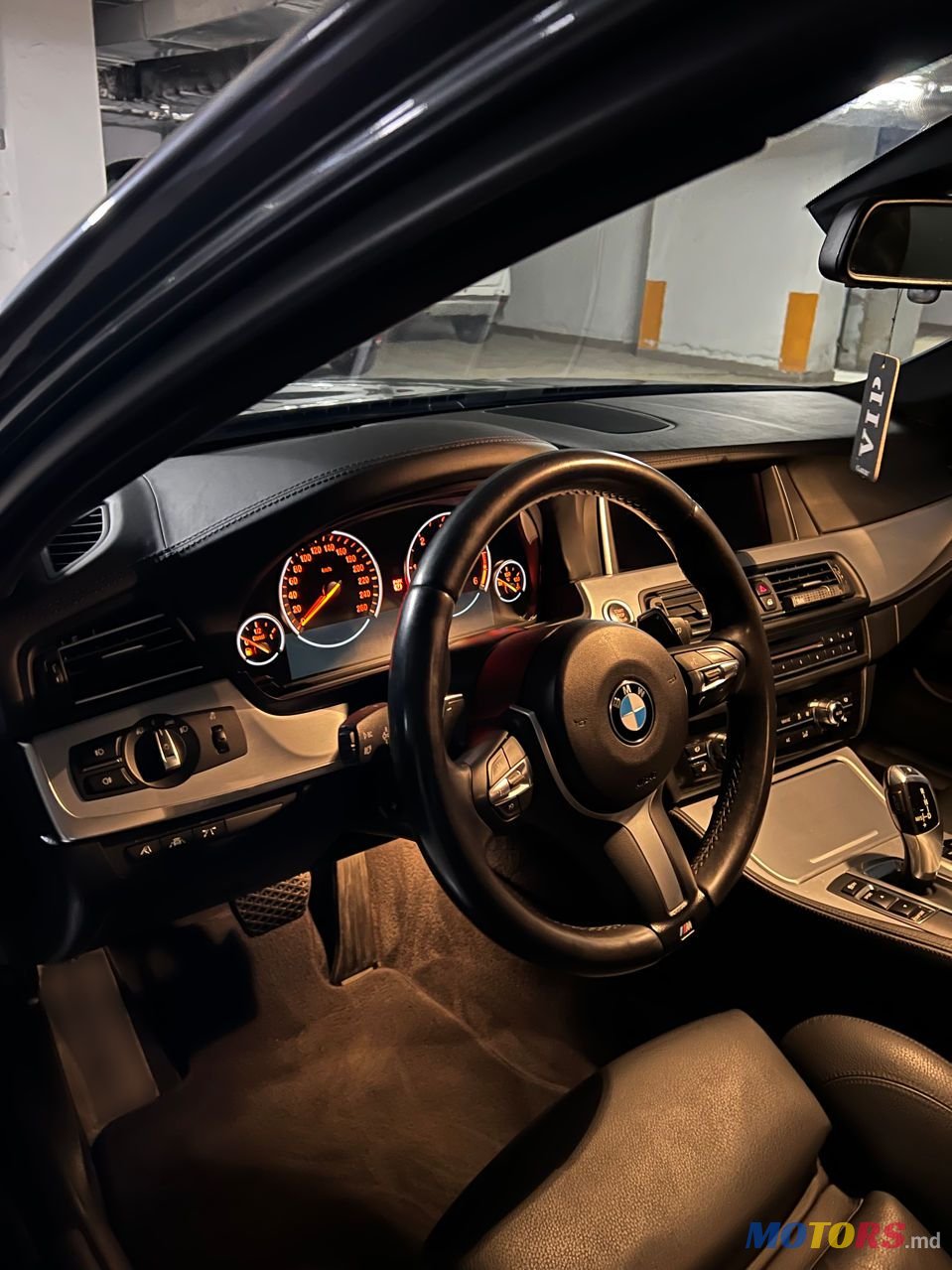 2015' BMW 5 Series photo #6