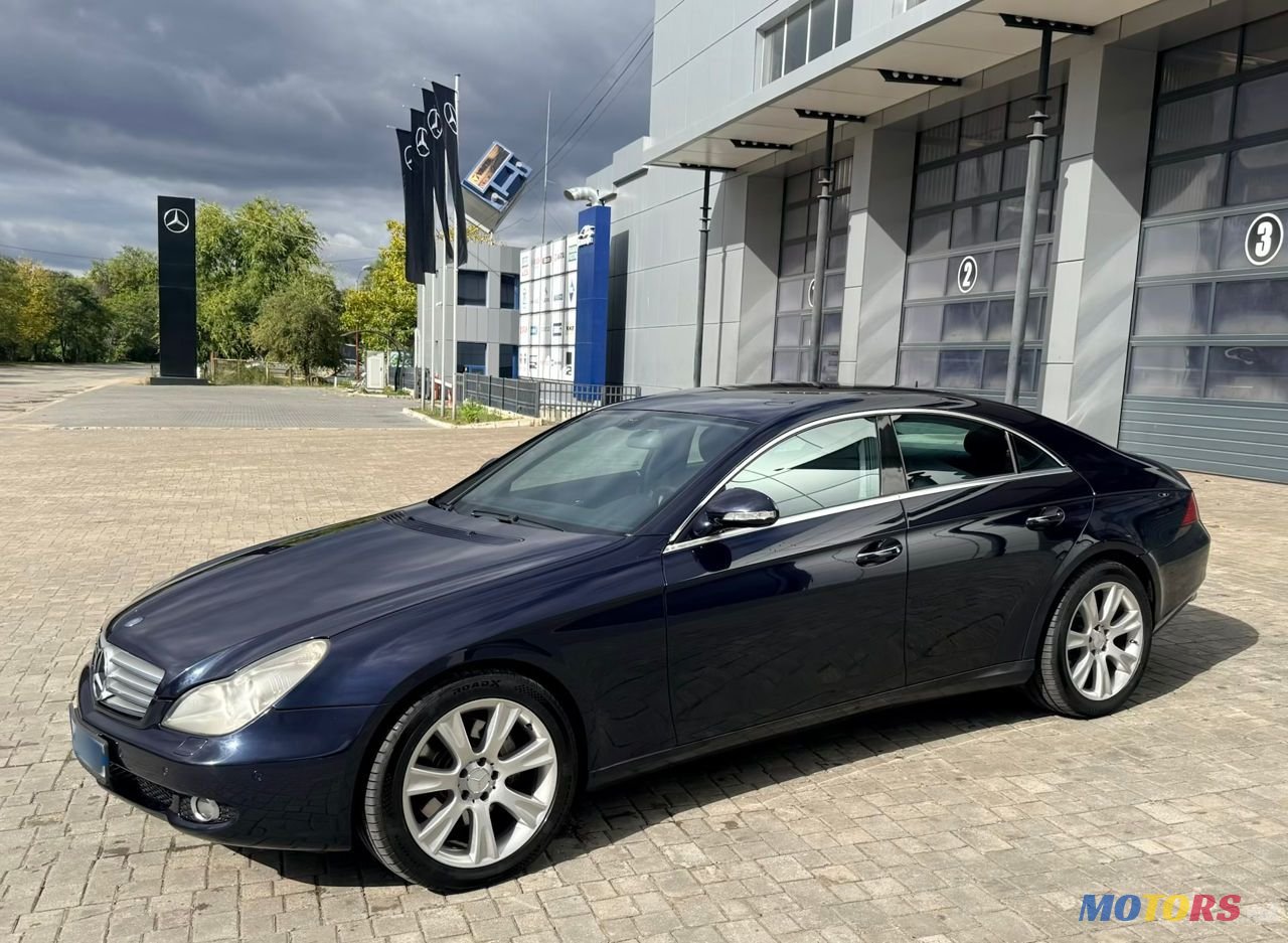 2005' Mercedes-Benz CLS-Class photo #6