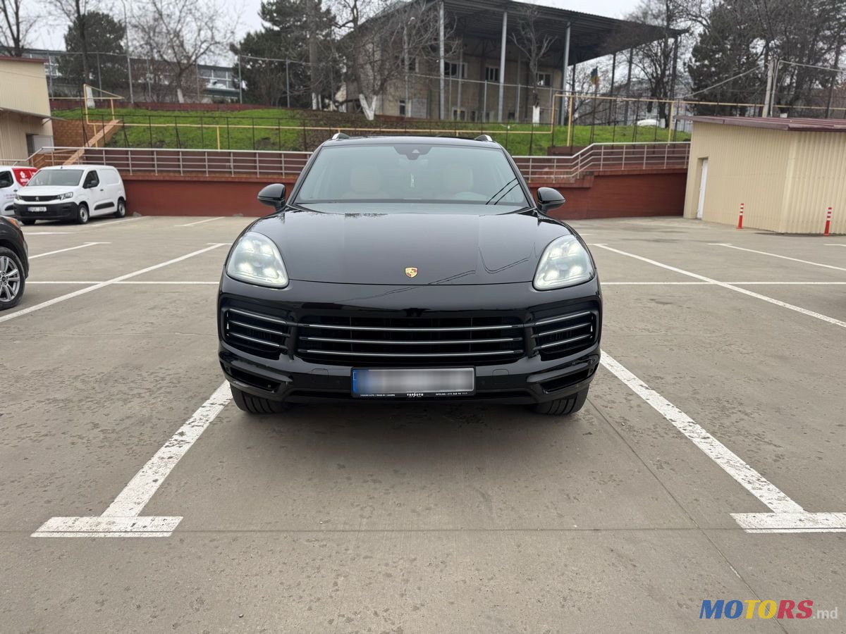 2019' Porsche Cayenne photo #2