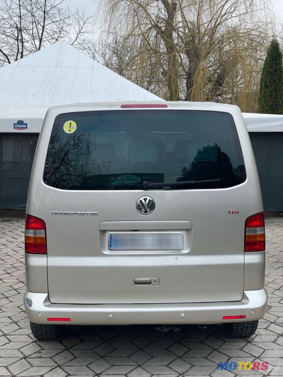 2006' Volkswagen Transporter photo #4