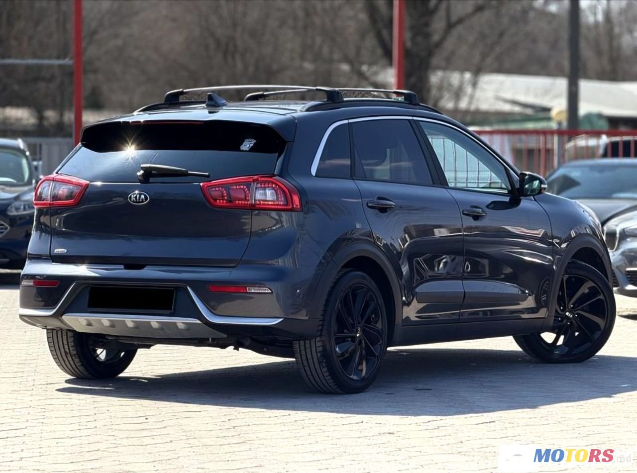 2018' Kia Niro photo #2