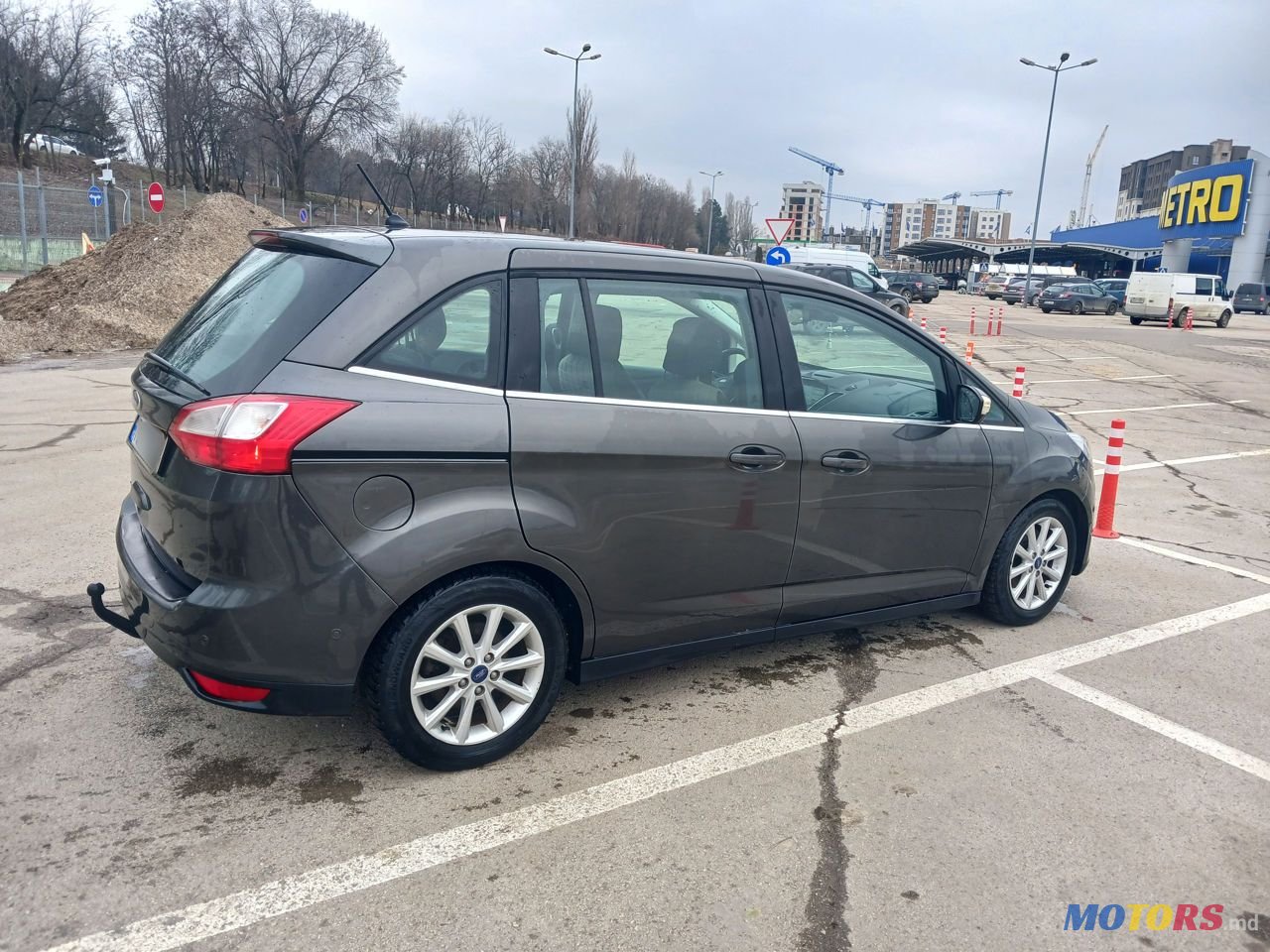 2017' Ford Grand C-MAX photo #6