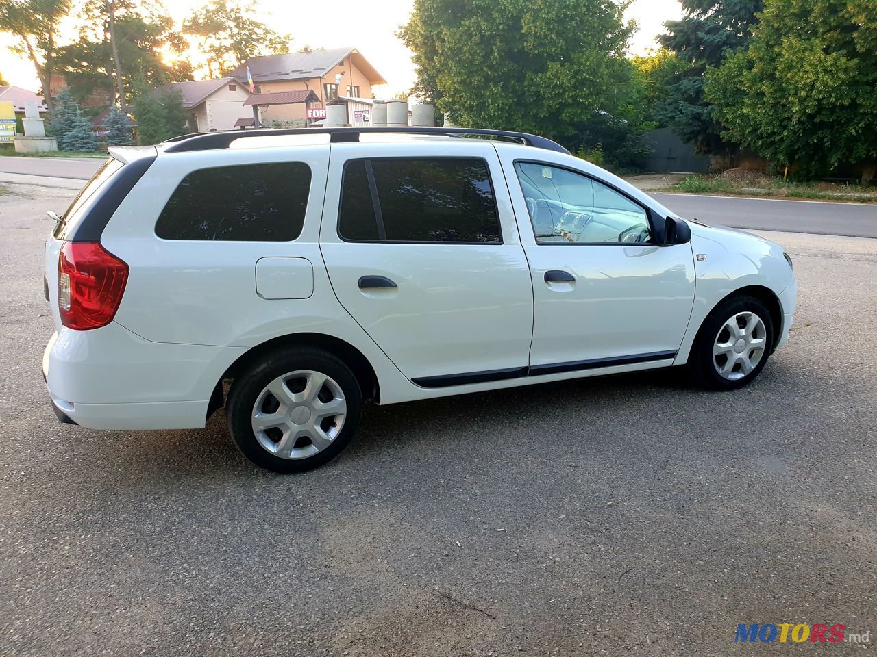 2015' Dacia Logan Mcv photo #4