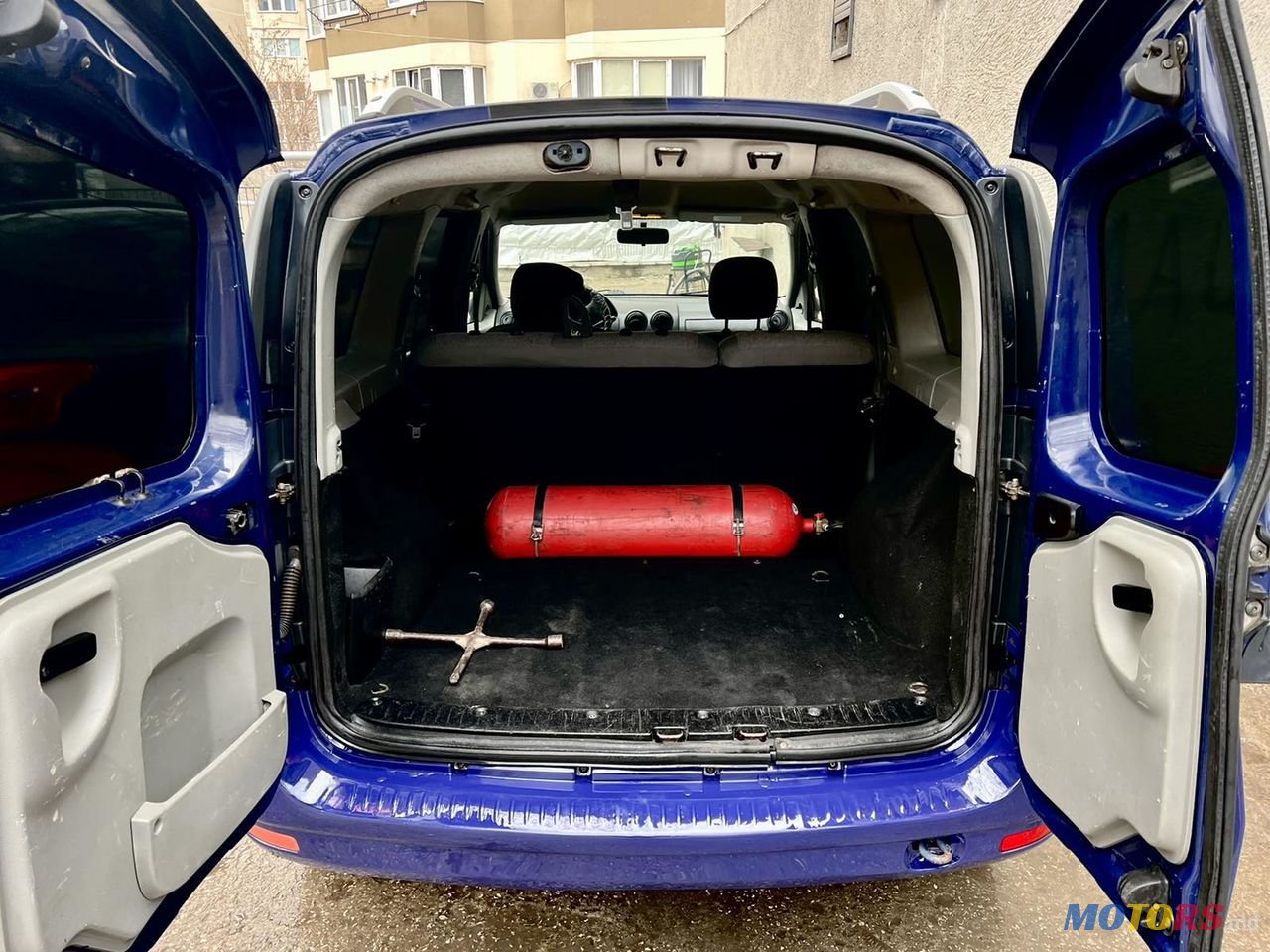 2010' Dacia Logan photo #3