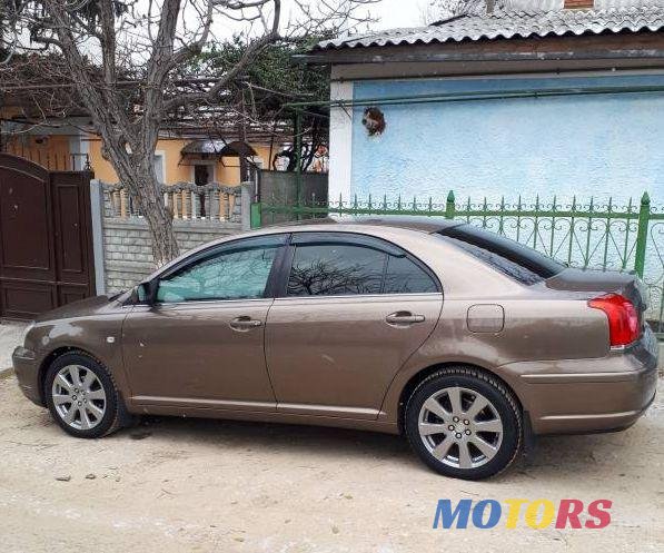 2003' Toyota Avensis photo #1