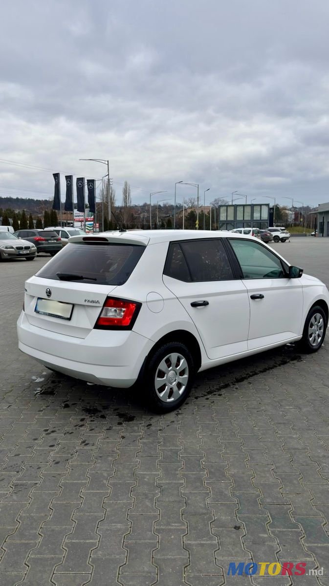 2015' Skoda Fabia photo #3