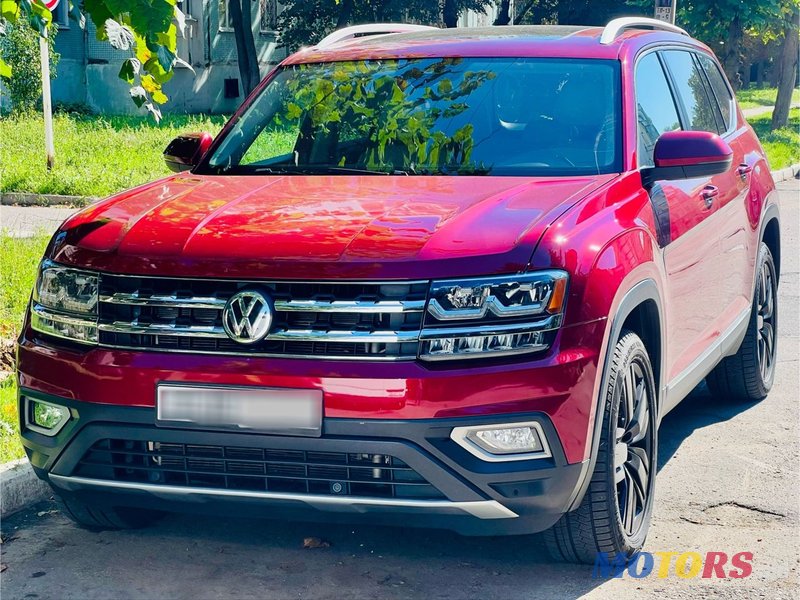 2018' Volkswagen Atlas photo #3