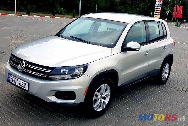 2012' Volkswagen Tiguan photo #1