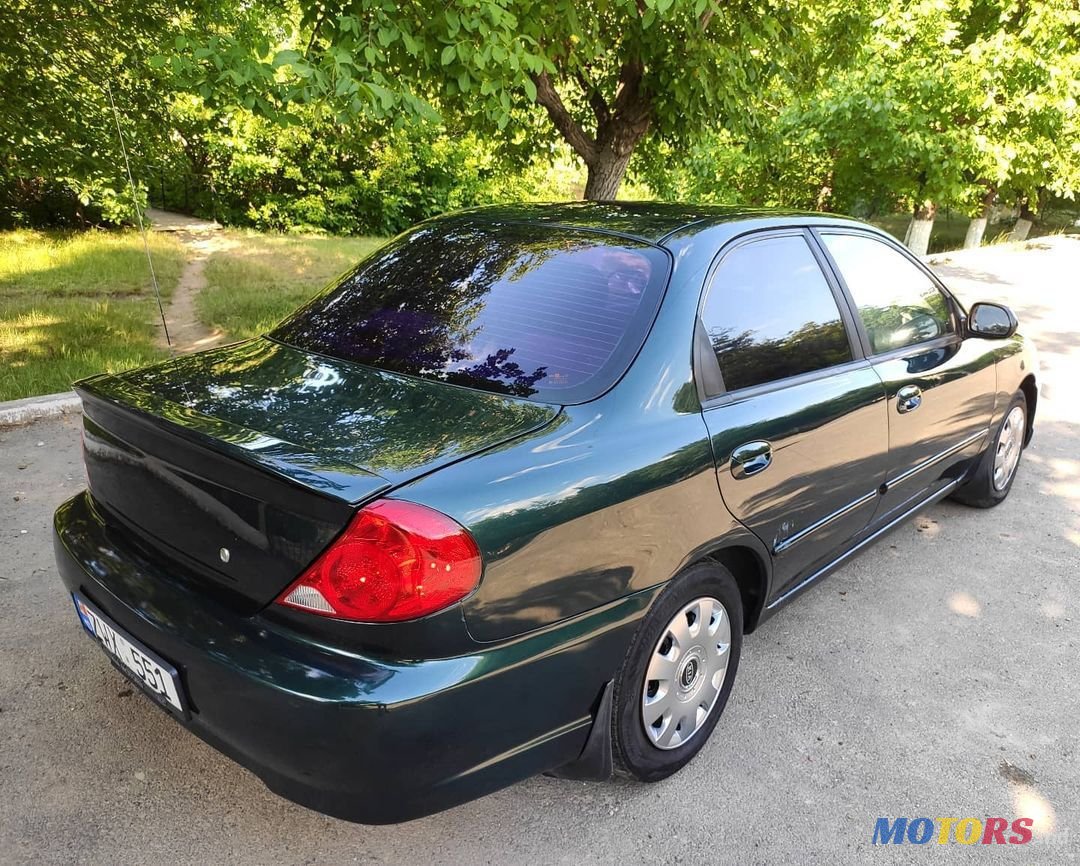 2002' Kia Spectra photo #3