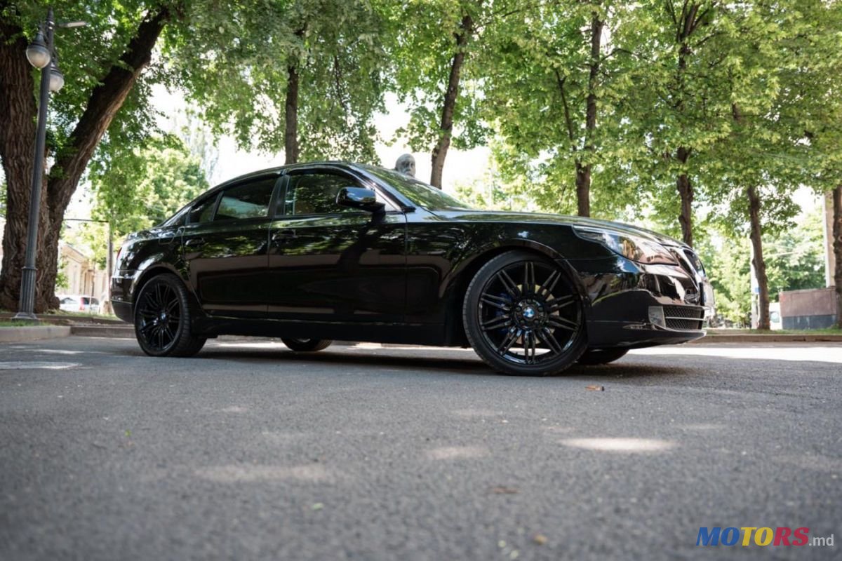 2009' BMW 5 Series photo #4