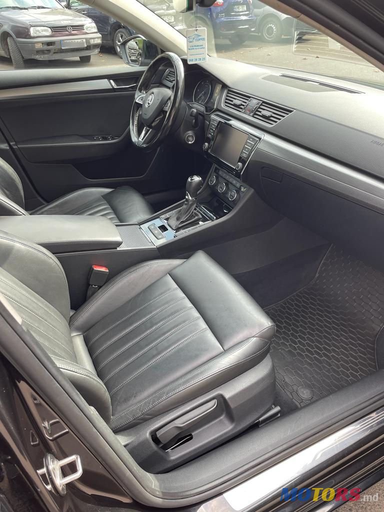 2016' Skoda Superb photo #4