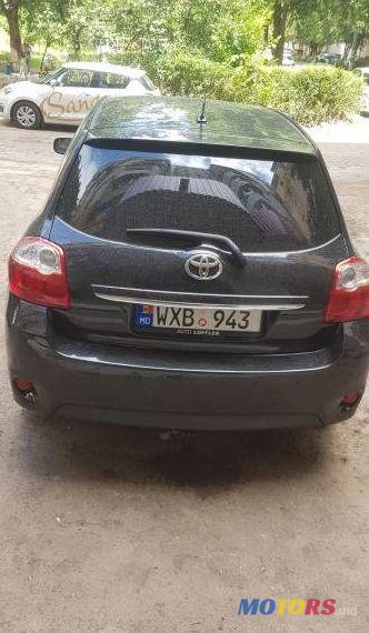 2010' Toyota Auris photo #1