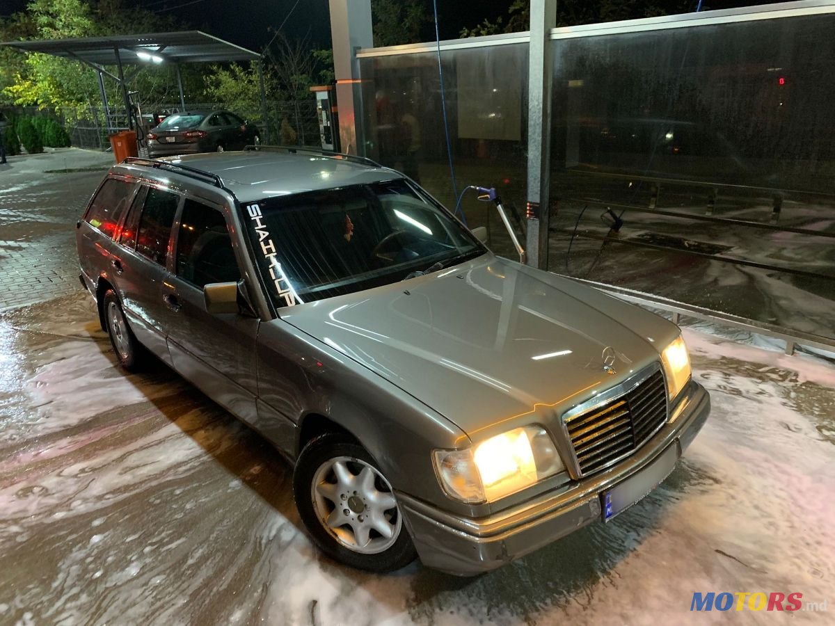 1994' Mercedes-Benz W124 photo #5