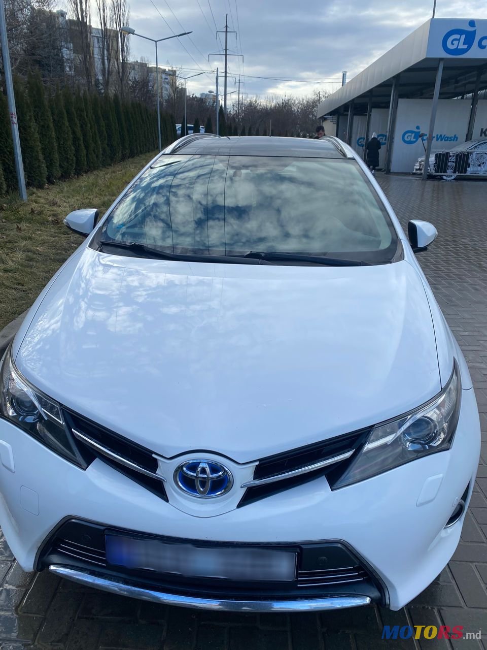 2013' Toyota Auris photo #4